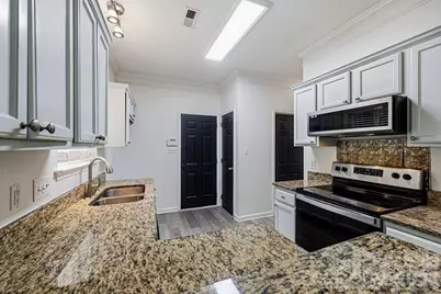 5423 Starflower Drive, Charlotte, NC 28215 - Photo 14