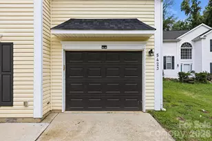 5423 Starflower Dr, Charlotte, NC 28215 - Photo 38