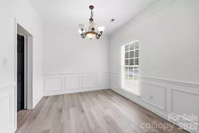 5423 Starflower Drive, Charlotte, NC 28215 - Photo 4