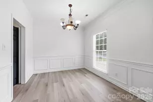5423 Starflower Dr, Charlotte, NC 28215 - Photo 4