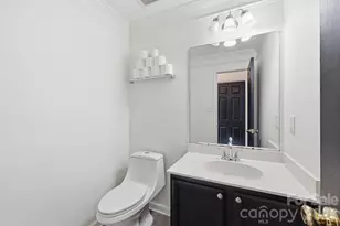 5423 Starflower Dr, Charlotte, NC 28215 - Photo 16