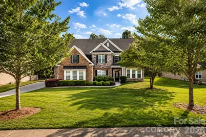 2412 Hamlet Court, Matthews, NC 28105 - Photo 2