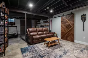 24 Amherst Rd, Biltmore Forest, NC 28803 - Photo 36