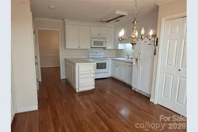 7513 Red Oak Lane, Charlotte, NC 28226 - Photo 4