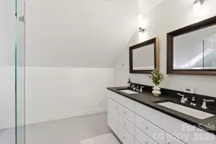23 Warwick Pl, Asheville, NC 28804 - Photo 24