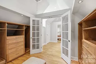 23 Warwick Pl, Asheville, NC 28804 - Photo 32