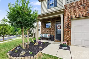 105 Tigris Trl, Fort Mill, SC 29715 - Photo 4