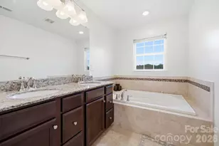 1760 Evergreen Dr, Charlotte, NC 28208 - Photo 26
