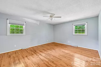8417 Rolling Hills Avenue, Hickory, NC 28602 - Photo 14