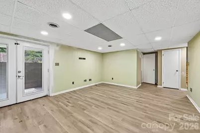 8417 Rolling Hills Avenue, Hickory, NC 28602 - Photo 28