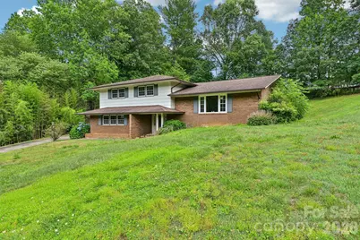 8417 Rolling Hills Avenue, Hickory, NC 28602 - Photo 2