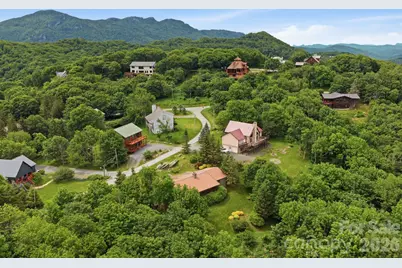276 Four Diamond Drive, Seven Devils, NC 28604 - Photo 4
