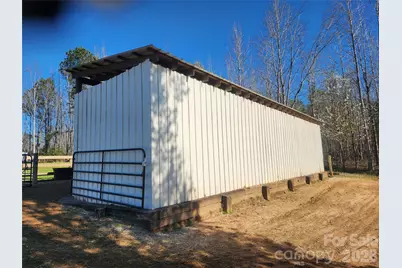 4085 Hunting Country Road, Tryon, NC 28782 - Photo 16