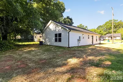 157 Third Street E, Gaffney, SC 29340 - Photo 8