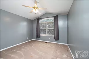 4158 Arrowhead Dr NE, Hickory, NC 28601 - Photo 32