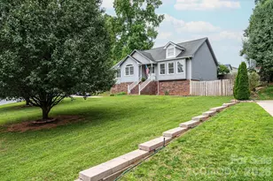 4158 Arrowhead Dr NE, Hickory, NC 28601 - Photo 6
