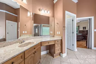 7032 Kidwelly Ln, Matthews, NC 28104 - Photo 32