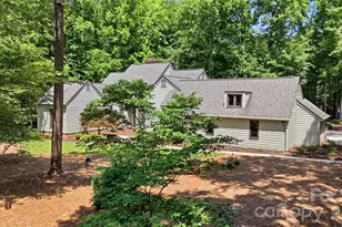 2402 Beaucatcher Ln, Charlotte, NC 28270 - Photo 4