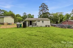 2732 Thornton Rd, Charlotte, NC 28208 - Photo 16