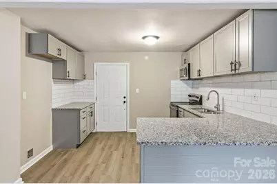 2732 Thornton Road, Charlotte, NC 28208 - Photo 4