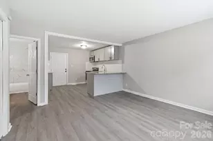 2732 Thornton Rd, Charlotte, NC 28208 - Photo 2