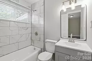 2732 Thornton Rd, Charlotte, NC 28208 - Photo 14