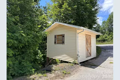 422 US Highway 19E Highway, Spruce Pine, NC 28777 - Photo 36
