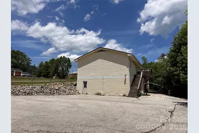 422 US Highway 19E Highway, Spruce Pine, NC 28777 - Photo 16