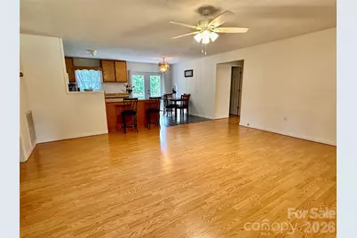 422 US Highway 19E Highway, Spruce Pine, NC 28777 - Photo 8