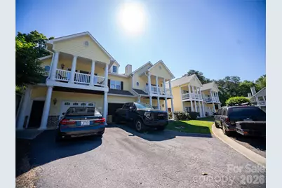 1392 21st Avenue NE, Hickory, NC 28601 - Photo 2