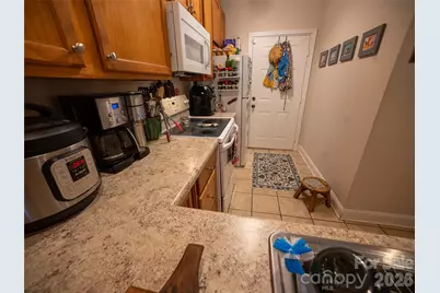 1392 21st Avenue NE, Hickory, NC 28601 - Photo 8