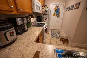 1392 21st Ave NE, Hickory, NC 28601 - Photo 8