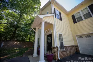 1392 21st Ave NE, Hickory, NC 28601 - Photo 4