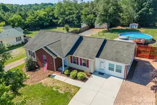 114 Glenwood Valley Dr, Harmony, NC 28634 - Photo 8