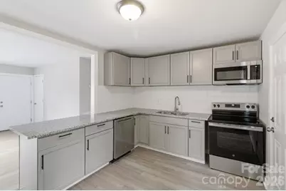 2725 Thornton Road, Charlotte, NC 28208 - Photo 4