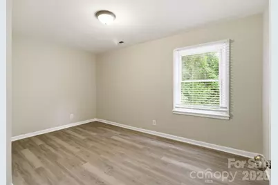 2725 Thornton Road, Charlotte, NC 28208 - Photo 12