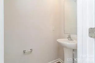 6248 Lowe Ln, Charlotte, NC 28214 - Photo 14