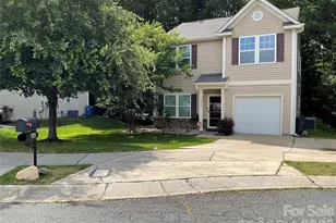 11213 Deer Stand Ct, Charlotte, NC 28214 - Photo 2