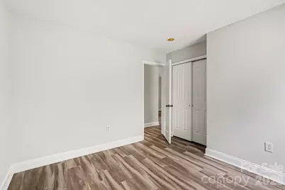 6010 Raisin Tree Lane, Charlotte, NC 28215 - Photo 18