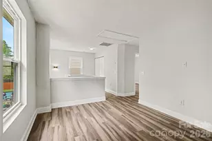 6010 Raisin Tree Ln, Charlotte, NC 28215 - Photo 14