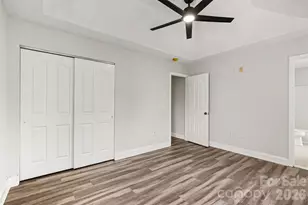 6010 Raisin Tree Ln, Charlotte, NC 28215 - Photo 22