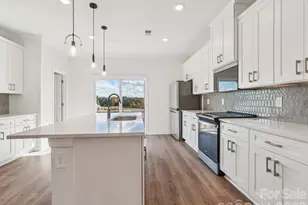 371 Golden Maple Ct, Fort Mill, SC 29708 - Photo 4