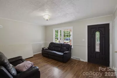 149 Dobbins Street, Wallace, NC 28466 - Photo 4