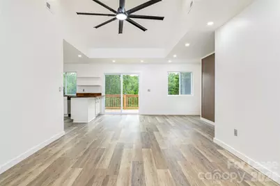 286 Berkeley Road, Hendersonville, NC 28792 - Photo 6