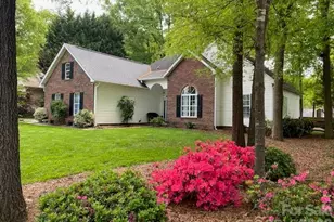 21126 Townwood Dr, Cornelius, NC 28031 - Photo 1