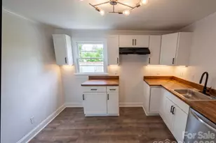 142 S Ervin Ave, Newton, NC 28658 - Photo 8
