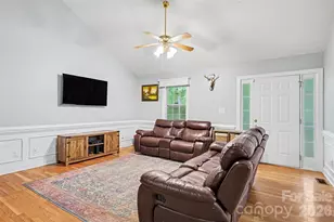 8904 Gosnell Dr, Charlotte, NC 28227 - Photo 8