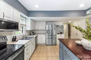 1429 McIlroy Rd, Charlotte, NC 28212 - Photo 10