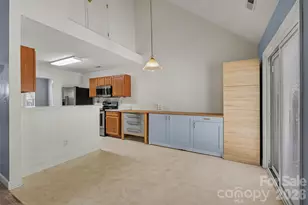 9229 Simonton Dr, Charlotte, NC 28269 - Photo 10