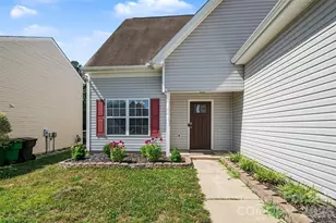 9229 Simonton Dr, Charlotte, NC 28269 - Photo 2